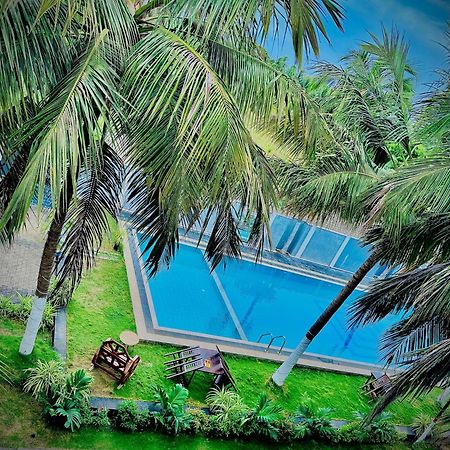 Nilaveli Hybrid Holiday Hotel Екстер'єр фото
