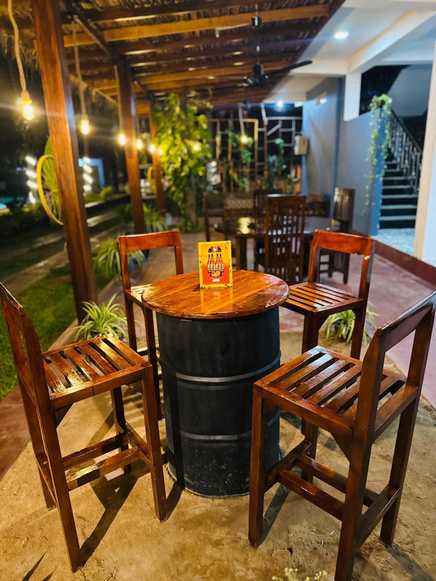 Nilaveli Hybrid Holiday Hotel Екстер'єр фото